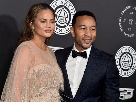 „Es war eine Abtreibung“: Warum wir Chrissy Teigen für ...